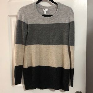 Thyme Maternity sweater